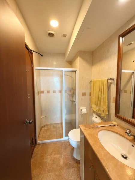 Evergreen Park, 31 Hougang Avenue 7, 3 Bedrooms, 1,066 sqft, Condominium For Rent, by Evelyn Neo 梁慧雯, 500164170 - Bathroom - PropertyGuru.com.sg