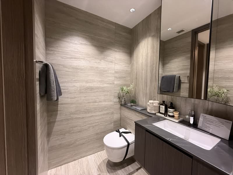 Sora, 73/74/76/78 Yuan Ching Road, 4 Bedrooms, 1,529 sqft, Condominium For Sale, by Eugene Ho, 500164179 - Bathroom - PropertyGuru.com.sg