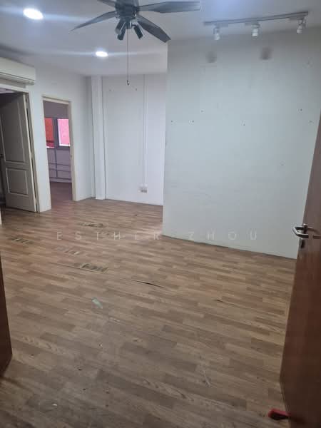Atrix, 82 Lorong 23 Geylang, 1,335 sqft, Light Industrial (B1) For Sale, by Esther Zhou, 500164182 - Interior - CommercialGuru.com.sg