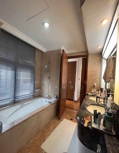 Four Seasons Park, 8 Cuscaden Walk, 4 Bedrooms, 2,874 sqft, Condominium For Rent, by Soh Liang Liang, 500164185 - PropertyGuru.com.sg
