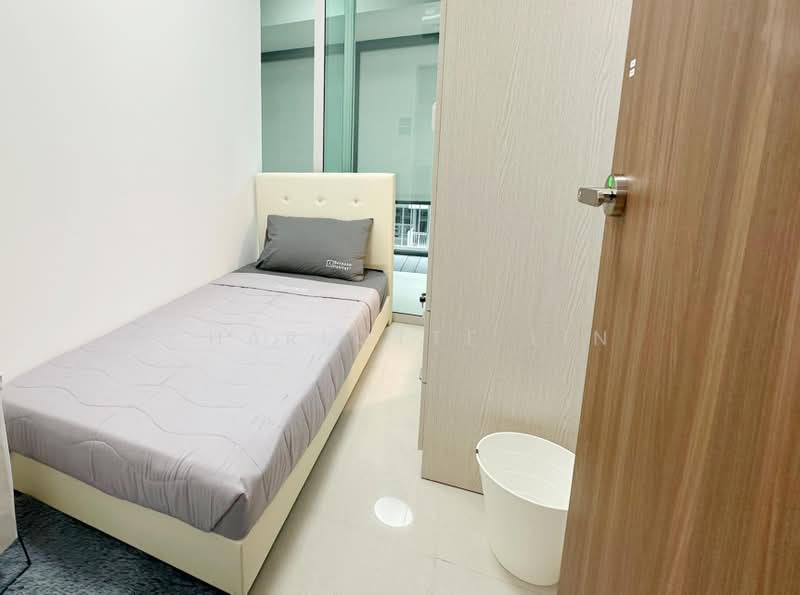 Caspian, 60 Lakeside Drive, Room Rental, 100 sqft, Condominium For Rent, by Charlotte Lin, 500164188 - Bedroom - PropertyGuru.com.sg