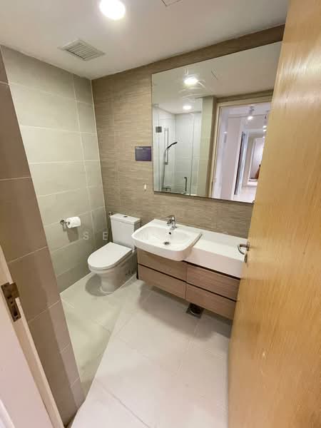 The Lakefront Residences, 42 Lakeside Drive, Room Rental, 100 sqft, Condominium For Rent, by Sean Ong, 500164193 - Bathroom - PropertyGuru.com.sg