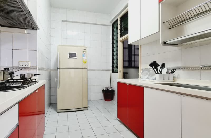 Parc Oasis, 37 Jurong East Avenue 1, Room Rental, 100 sqft, Condominium For Rent, by Charlotte Lin, 500164195 - Kitchen - PropertyGuru.com.sg