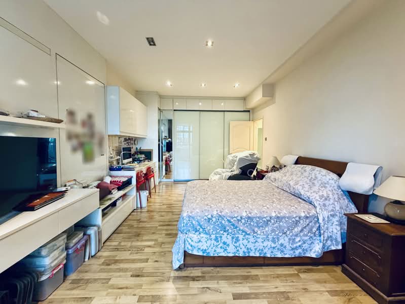 Mandarin Gardens, 3 Siglap Road, 3 Bedrooms, 2,024 sqft, Condominium For Sale, by Marius Wong, 500164196 - Bedroom - PropertyGuru.com.sg