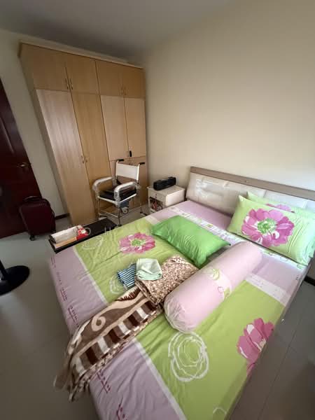 2A Upper Boon Keng Road, 2A Upper Boon Keng Road, 3 Bedrooms, 915 sqft, HDB Flat For Sale, by Johnny Lee, 500164198 - Bedroom - PropertyGuru.com.sg