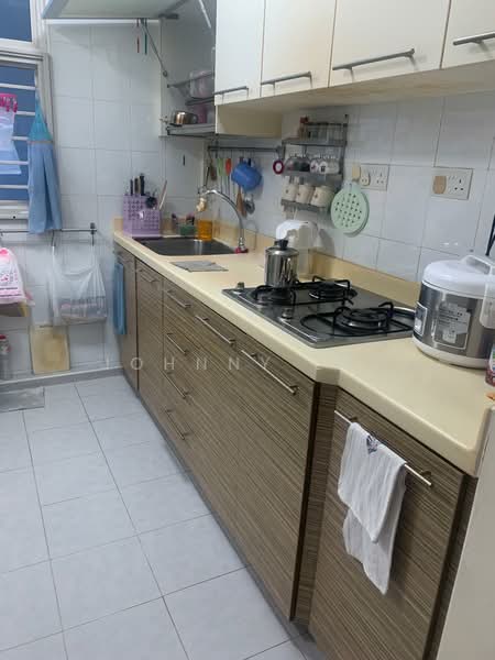 2A Upper Boon Keng Road, 2A Upper Boon Keng Road, 3 Bedrooms, 915 sqft, HDB Flat For Sale, by Johnny Lee, 500164198 - Kitchen - PropertyGuru.com.sg