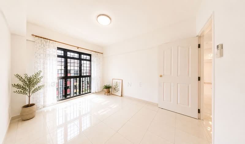 682B Woodlands Drive 62, 682B Woodlands Drive 62, 3 Bedrooms, 1,345 sqft, HDB Flat For Sale, by Geraldine Koh, 500164201 - Common Bedroom - PropertyGuru.com.sg