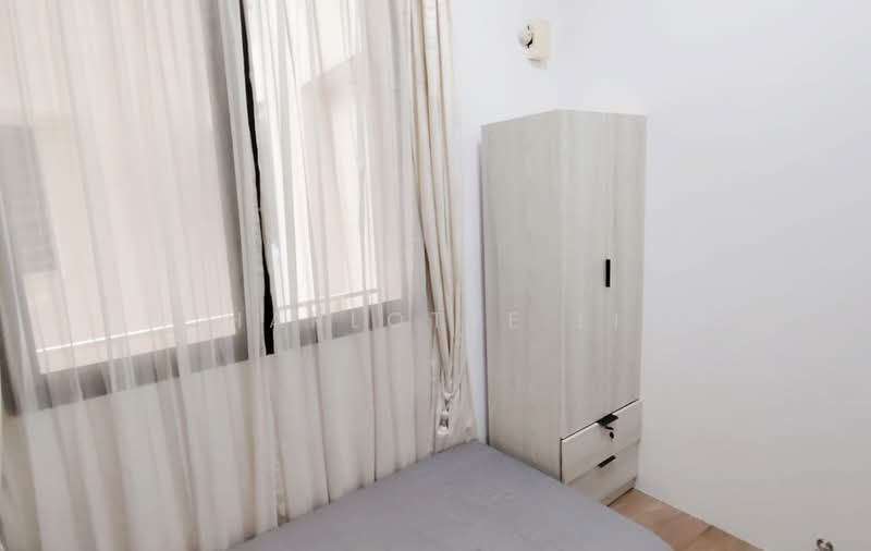 Tanglin View, 156 Prince Charles Crescent, Room Rental, 100 sqft, Condominium For Rent, by Charlotte Lin, 500164203 - Bedroom - PropertyGuru.com.sg