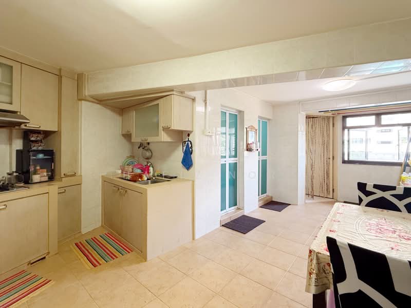 8 Marsiling Drive, 8 Marsiling Drive, 3 Bedrooms, 968 sqft, HDB Flat For Sale, by Hafiz Nor, 500164205 - Kitchen - PropertyGuru.com.sg