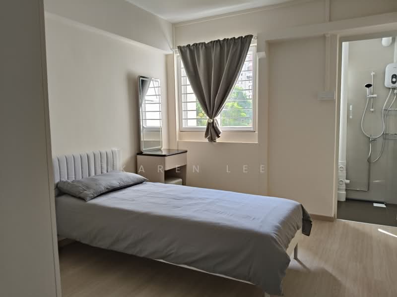 424 Ang Mo Kio Avenue 3, 424 Ang Mo Kio Avenue 3, 2 Bedrooms, 796 sqft, HDB Flat For Rent, by Karen Lee, 500164207 - Bedroom - PropertyGuru.com.sg
