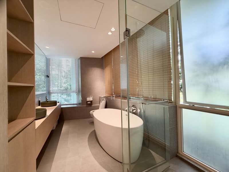 Saint Thomas Suites, 33 St Thomas Walk, 3 Bedrooms, 1,820 sqft, Condominium For Rent, by Sarah Lim, 500164210 - Bathroom - PropertyGuru.com.sg