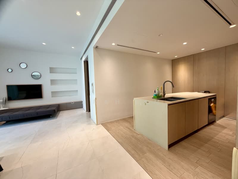 Saint Thomas Suites, 33 St Thomas Walk, 3 Bedrooms, 1,820 sqft, Condominium For Rent, by Sarah Lim, 500164210 - Living Room - PropertyGuru.com.sg