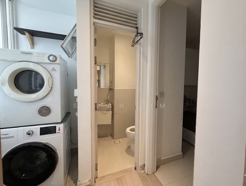 Saint Thomas Suites, 33 St Thomas Walk, 3 Bedrooms, 1,820 sqft, Condominium For Rent, by Sarah Lim, 500164210 - Bathroom - PropertyGuru.com.sg
