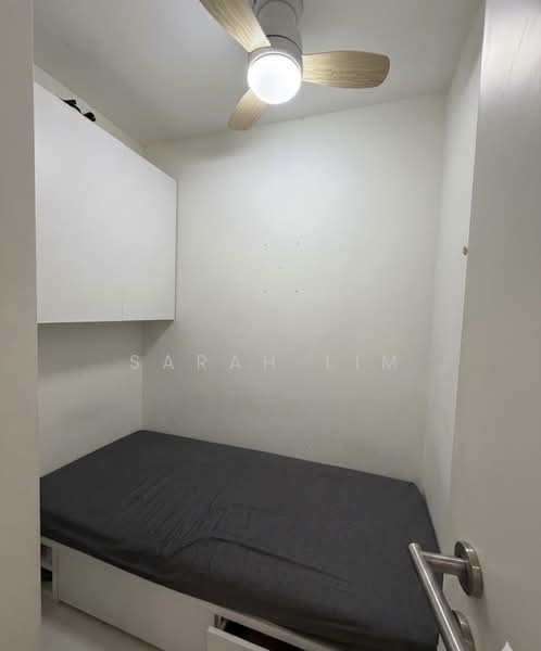 Saint Thomas Suites, 33 St Thomas Walk, 3 Bedrooms, 1,820 sqft, Condominium For Rent, by Sarah Lim, 500164210 - Bedroom - PropertyGuru.com.sg
