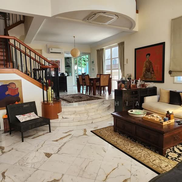 Holland Grove View, Holland Grove View, 5 Bedrooms, 2,156 sqft, Detached House For Sale, by David Chia, 500164215 - Living Room - PropertyGuru.com.sg