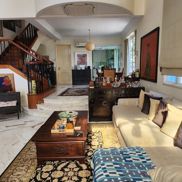 Holland Grove View, Holland Grove View, 5 Bedrooms, 2,156 sqft, Detached House For Sale, by David Chia, 500164215 - PropertyGuru.com.sg