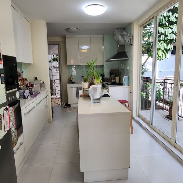 Holland Grove View, Holland Grove View, 5 Bedrooms, 2,156 sqft, Detached House For Sale, by David Chia, 500164215 - PropertyGuru.com.sg