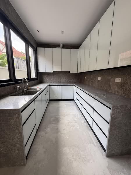 Huge Brand New Freehold Semi Detached At Kismis Place Upper Bukit Timah, Upper Bukit Timah, Kismis Place, Toh Tuck, Eng Kong, 7 Bedrooms, 9,300 sqft, Semi-Detached House For Sale, by Denson Kwek, 500164218 - Kitchen - PropertyGuru.com.sg