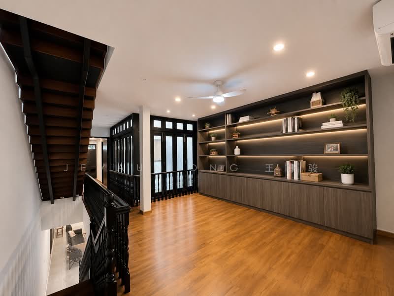 Freehold, Well-Renovated 3-Storey Landed with A&A Done | Move-In Ready | Heart of River Valley, Kim Yam Road / Jalan Mutiara / Jervois Road / Nathan Road / Bishopsgate / Chatsworth Avenue / Mount Echo Park / Institution Hill / Oxley Road / Devonshire Road / Hoot Kiam Road / One Tree Hill / Paterson Hill / Kay Poh Road / Zion Road, 5 Bedrooms, 3,500 sqft, Terraced House For Sale, by Jevaun Ong 王豪骏, 500164219 - Level 2 Common Area - PropertyGuru.com.sg