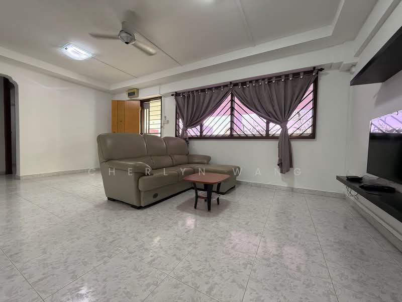 275 Yishun Street 22, 275 Yishun Street 22, Room Rental, 150 sqft, HDB Flat For Rent, by Cherlyn Wang, 500164221 - Living Room - PropertyGuru.com.sg