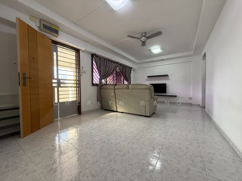 275 Yishun Street 22, 275 Yishun Street 22, Room Rental, 150 sqft, HDB Flat For Rent, by Cherlyn Wang, 500164221 - Living Room - PropertyGuru.com.sg