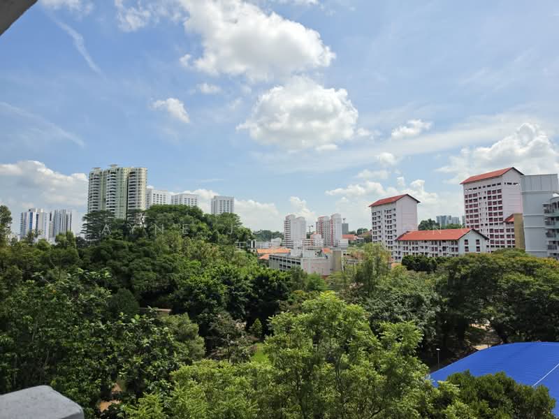 212 Bukit Batok Street 21, 212 Bukit Batok Street 21, 2 Bedrooms, 721 sqft, HDB Flat For Sale, by Wayne Joseph Ong 王伟洋, 500164223 - PropertyGuru.com.sg