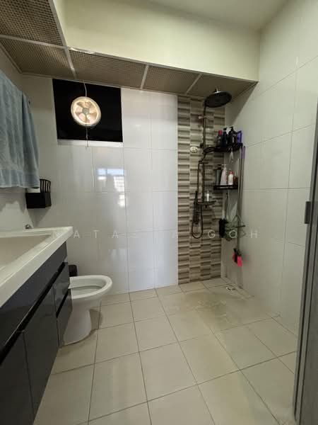 406B Northshore Drive, 406B Northshore Drive, 3 Bedrooms, 1,021 sqft, HDB Flat For Sale, by Natasha Goh, 500164226 - Bathroom - PropertyGuru.com.sg