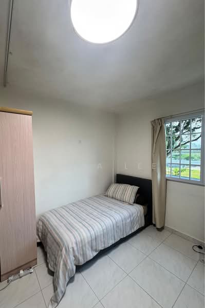 402 Woodlands Street 41, 402 Woodlands Street 41, Room Rental, 190 sqft, HDB Flat For Rent, by Julia Lee, 500164228 - Bedroom - PropertyGuru.com.sg