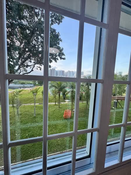 402 Woodlands Street 41, 402 Woodlands Street 41, Room Rental, 190 sqft, HDB Flat For Rent, by Julia Lee, 500164228 - View - PropertyGuru.com.sg