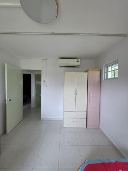 402 Woodlands Street 41, 402 Woodlands Street 41, Room Rental, 190 sqft, HDB Flat For Rent, by Julia Lee, 500164228 - Bedroom - PropertyGuru.com.sg