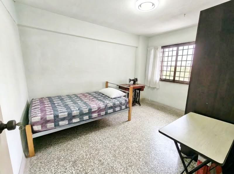 185 Boon Lay Avenue, 185 Boon Lay Avenue, 2 Bedrooms, 635 sqft, HDB Flat For Sale, by Tan Wai Ip, 500164230 - Bedroom - PropertyGuru.com.sg