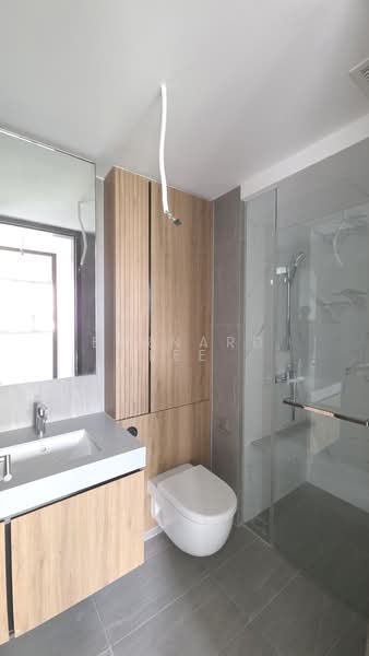 AMO Residence, 23 Ang Mo Kio Rise, 2 Bedrooms, 743 sqft, Condominium For Sale, by Bernard Lee, 500164267 - Bathroom - PropertyGuru.com.sg