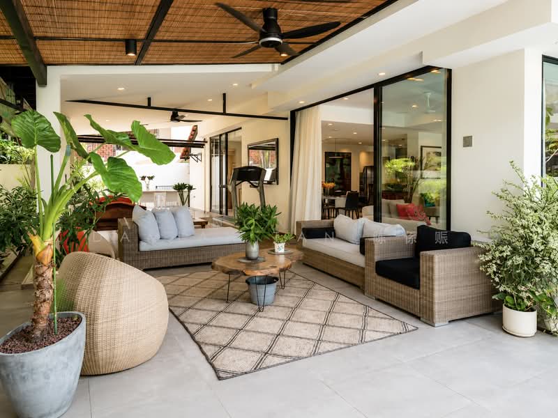 ⭐️ELEVATED HILLTOP W/ UNBLOCKED VIEW | CUL-DE-SAC | NAMLY PRECINCT | RENOVATED | PRICED TO SELL⭐️, Namly Place Shamrock Park Grove Avenue Garden Rise Ming Teck Sixth Avenue Jalan Haji Alias Coronation Lim Tai See Allamanda Ampang Siantan Duchess Lantana Lasia Maple Oak Cypress Redwood Elm Fir Lemon Lily Lotus Holland Henry Sinai Moonbeam Jelita, 5 Bedrooms, 5,000 sqft, Detached House For Sale, by Damian Tan 陈係赈, 500164273 - Outdoor Patio - PropertyGuru.com.sg