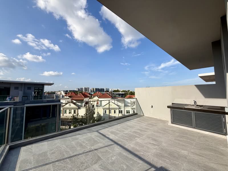 Belgravia Ace, 100 Belgravia Drive, 5 Bedrooms, 4,058 sqft, Semi-Detached House For Rent, by Macdelyn Tay Lee Huey, 500164277 - Balcony - PropertyGuru.com.sg