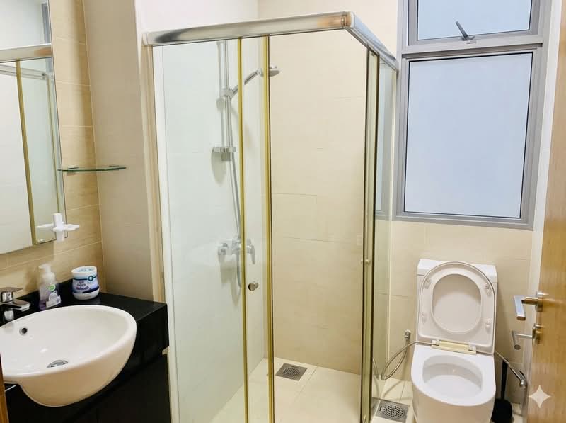 Auralis, 587 East Coast Road, 2 Bedrooms, 732 sqft, Condominium For Sale, by Eric See, 500164285 - Common Bathroom - PropertyGuru.com.sg