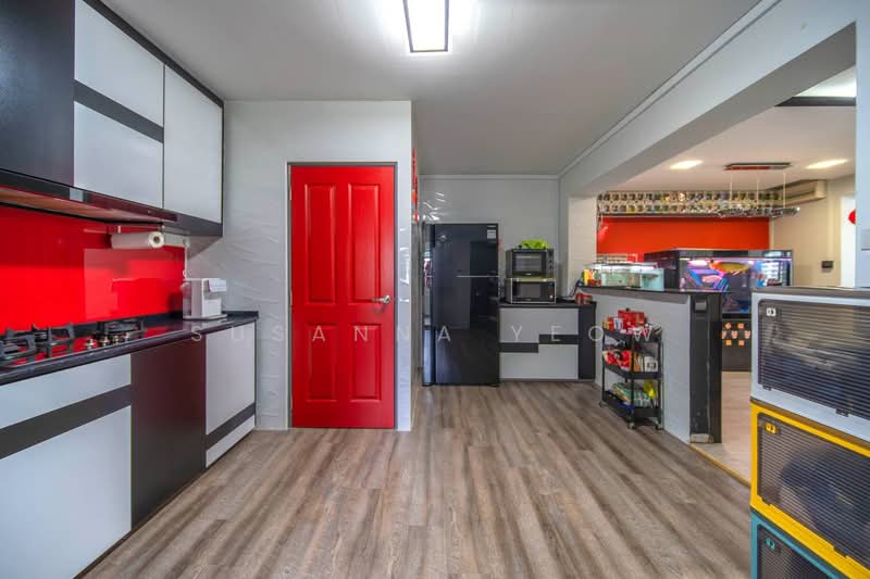 740 Pasir Ris Street 71, 740 Pasir Ris Street 71, 3 Bedrooms, 1,367 sqft, HDB Flat For Sale, by Susanna Yeow, 500164287 - Kitchen - PropertyGuru.com.sg