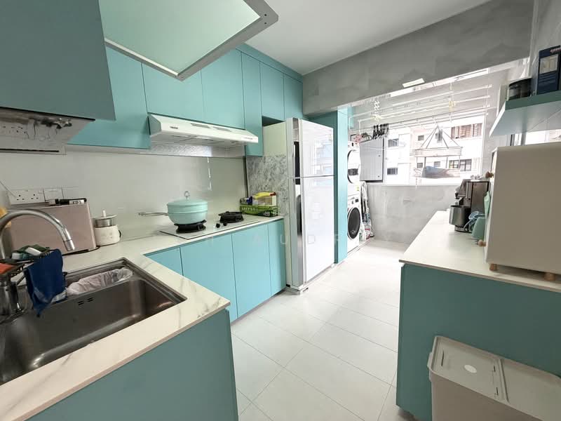 335 Sembawang Close, 335 Sembawang Close, 4 Bedrooms, 1,302 sqft, HDB Flat For Sale, by Loh Audrey, 500164289 - Kitchen - PropertyGuru.com.sg