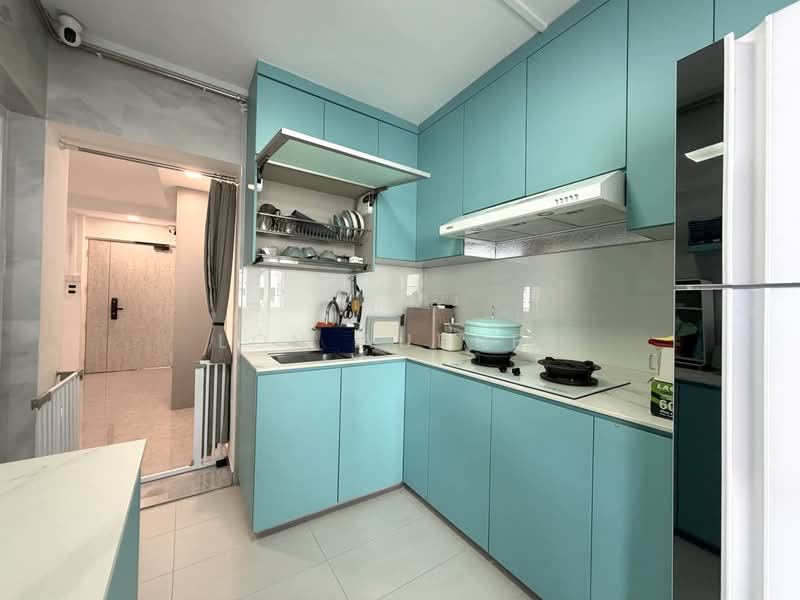335 Sembawang Close, 335 Sembawang Close, 4 Bedrooms, 1,302 sqft, HDB Flat For Sale, by Loh Audrey, 500164289 - Kitchen - PropertyGuru.com.sg