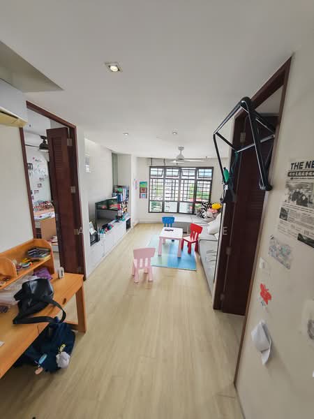 14 Upper Boon Keng Road, 14 Upper Boon Keng Road, 3 Bedrooms, 1,097 sqft, HDB Flat For Sale, by Alvin Lee, 500164297 - Living Room - PropertyGuru.com.sg