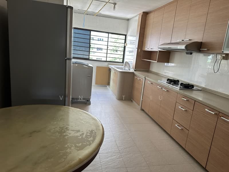 510 Jurong West Street 52, 510 Jurong West Street 52, 2 Bedrooms, 796 sqft, HDB Flat For Rent, by Vincent Liu, 500164302 - Kitchen - PropertyGuru.com.sg