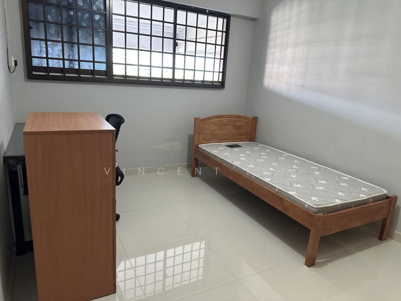 510 Jurong West Street 52, 510 Jurong West Street 52, 2 Bedrooms, 796 sqft, HDB Flat For Rent, by Vincent Liu, 500164302 - Bedroom - PropertyGuru.com.sg