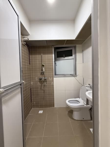 130A Canberra Crescent, 130A Canberra Street, 1 Bedroom, 409 sqft, HDB Flat For Sale, by Samuel Prakash S/O Joseph Asirvatham, 500164304 - Bathroom - PropertyGuru.com.sg