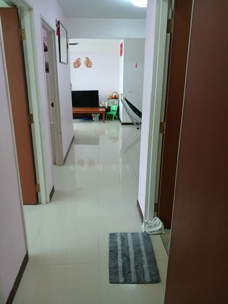 506C Yishun Avenue 4, 506C Yishun Avenue 4, 3 Bedrooms, 1,001 sqft, HDB Flat For Sale, by Kensy ., 500164312 - Corridor - PropertyGuru.com.sg