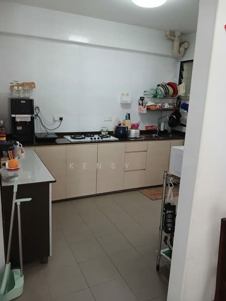 506C Yishun Avenue 4, 506C Yishun Avenue 4, 3 Bedrooms, 1,001 sqft, HDB Flat For Sale, by Kensy ., 500164312 - Kitchen - PropertyGuru.com.sg