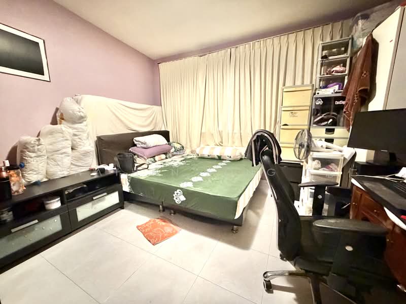 254 Choa Chu Kang Avenue 2, 254 Choa Chu Kang Avenue 2, 3 Bedrooms, 1,313 sqft, HDB Flat For Sale, by Jonathan Kong 江忠仁, 500164315 - Bedroom - PropertyGuru.com.sg