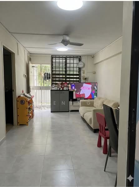 118 Lorong 1 Toa Payoh, 118 Lorong 1 Toa Payoh, 2 Bedrooms, 64 sqft, HDB Flat For Sale, by Yen Ng, 500164320 - Living Room - PropertyGuru.com.sg