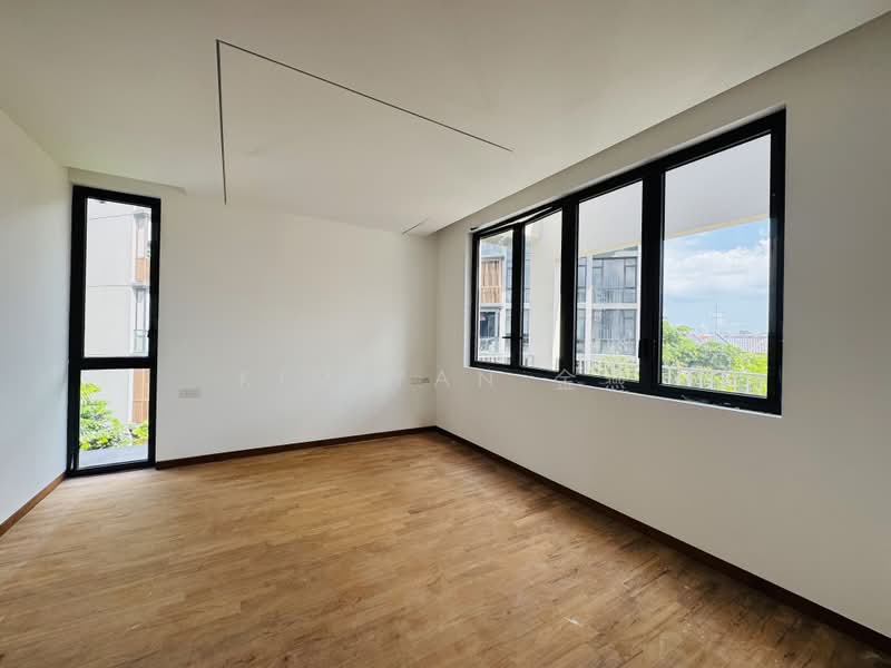 Brand New Freehold Semi-D, 4 levels with Lift, park 3 cars inside, Changi Height - call 8130 3636 to view!, 5 Bedrooms, 5,443 sqft, Semi-Detached House For Sale, by Kim Yan 金燕, 500164321 - Interior - PropertyGuru.com.sg