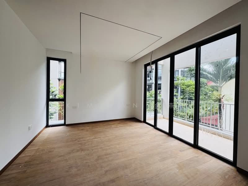 Brand New Freehold Semi-D, 4 levels with Lift, park 3 cars inside, Changi Height - call 8130 3636 to view!, 5 Bedrooms, 5,443 sqft, Semi-Detached House For Sale, by Kim Yan 金燕, 500164321 - Balcony - PropertyGuru.com.sg