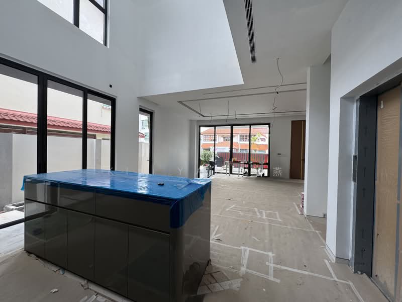 Brand New Freehold Semi-D, 4 levels with Lift, park 3 cars inside, Changi Height - call 8130 3636 to view!, 5 Bedrooms, 5,443 sqft, Semi-Detached House For Sale, by Kim Yan 金燕, 500164321 - Interior - PropertyGuru.com.sg