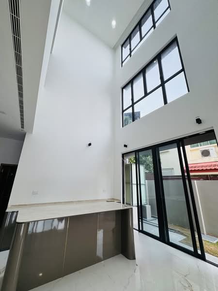 Brand New Freehold Semi-D, 4 levels with Lift, park 3 cars inside, Changi Height - call 8130 3636 to view!, 5 Bedrooms, 5,443 sqft, Semi-Detached House For Sale, by Kim Yan 金燕, 500164321 - PropertyGuru.com.sg